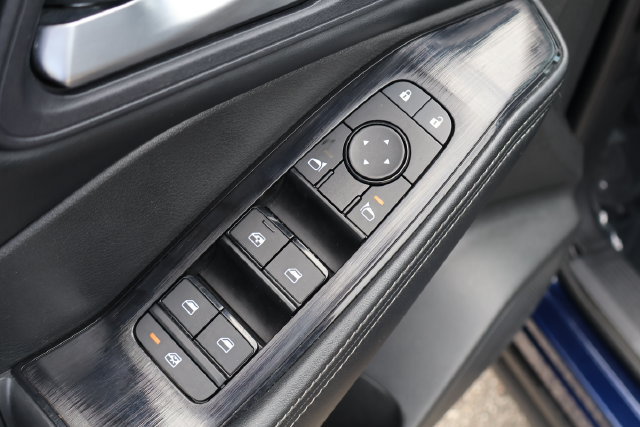 Used 2024 Nissan Rogue SV AWD/4WD image 12