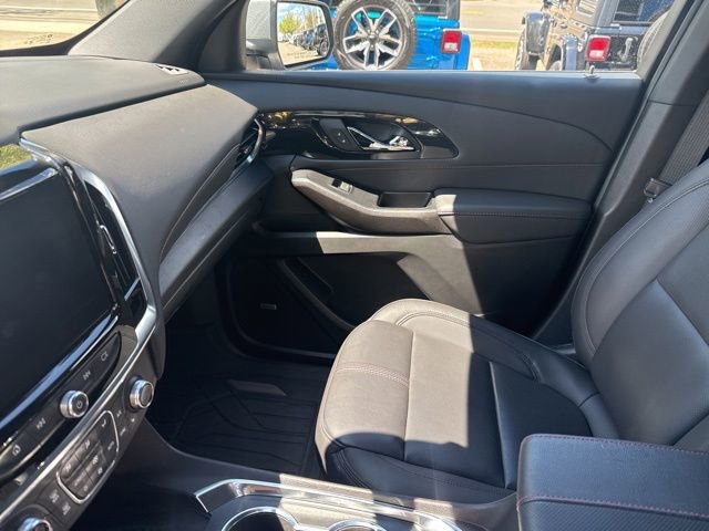 Used 2023 Chevrolet Traverse RS w/ LPO, Floor Liner Package AWD/4WD image 22