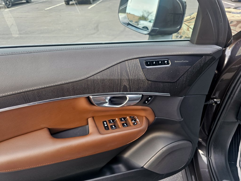Certified 2024 Volvo XC90 B6 Ultimate AWD/4WD image 42