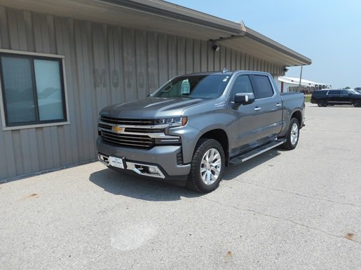 Used 2022 Chevrolet Silverado 1500 High Country w/ Technology Package image 2