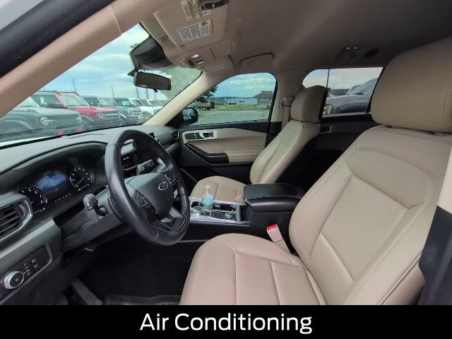 Used 2020 Ford Explorer XLT w/ Equipment Group 202A AWD/4WD image 10