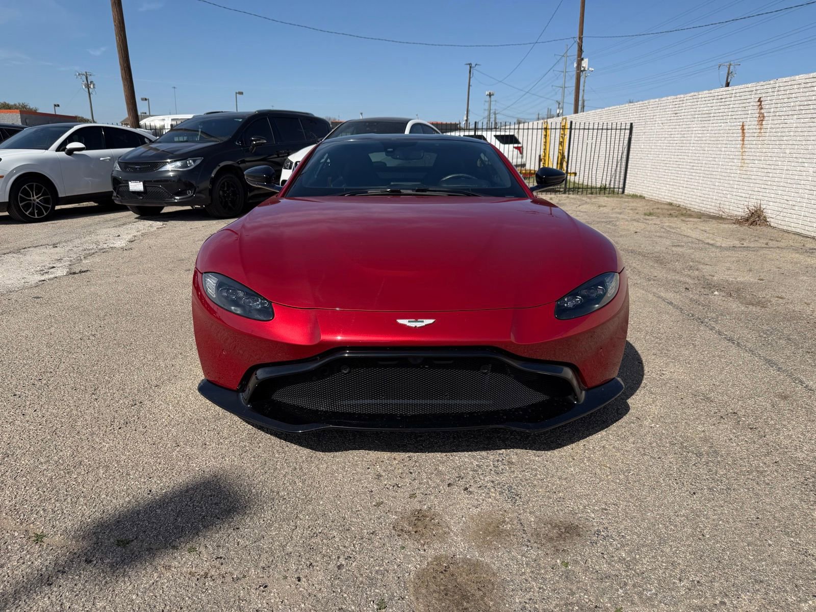 Used 2019 Aston Martin V8 Vantage Coupe image 10
