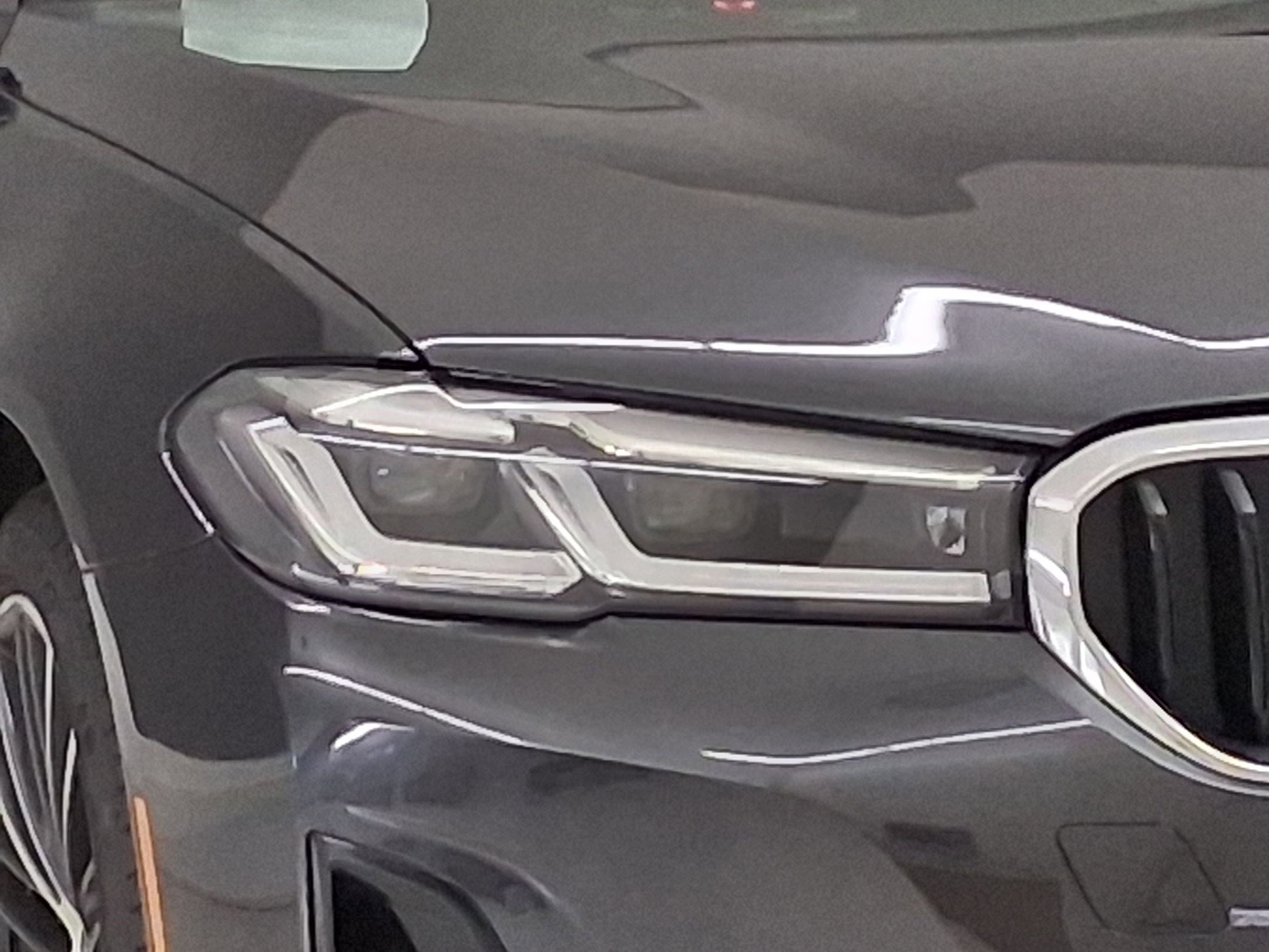 Used 2023 BMW 530e w/ Convenience Package RWD image 9