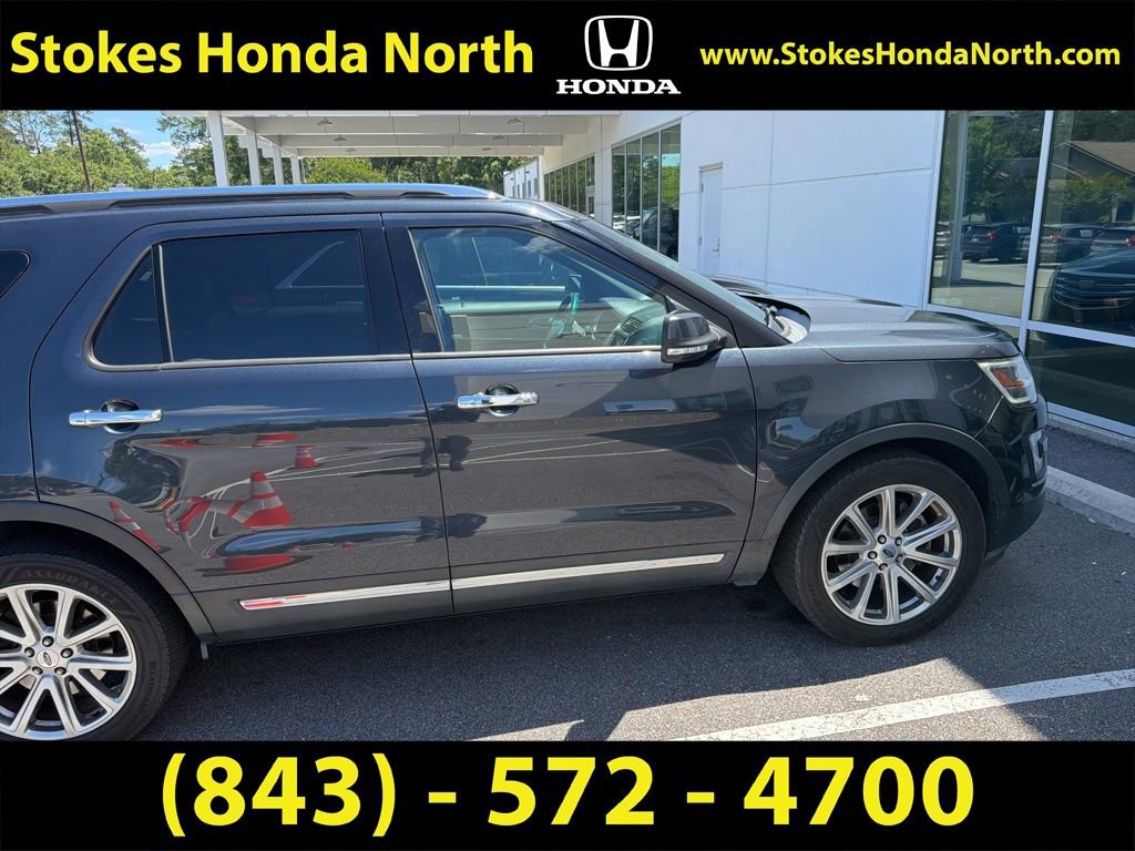 Used 2017 Ford Explorer Limited w/ Equipment Group 301A FWD image 7
