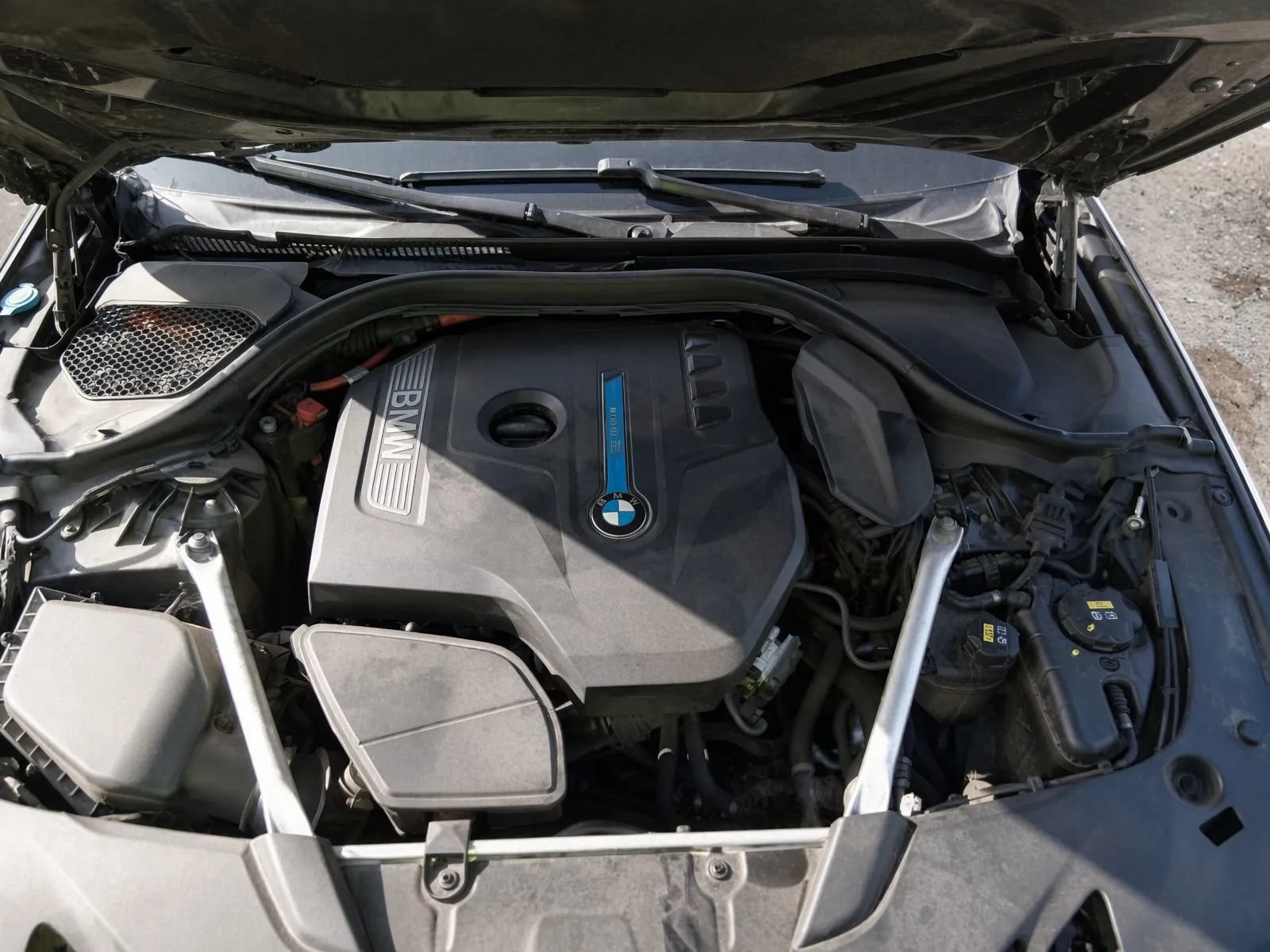 Used 2020 BMW 530e RWD image 9
