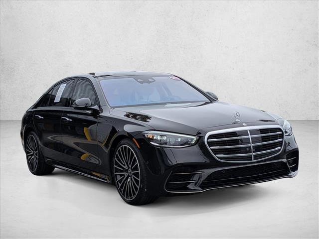 Used 2023 Mercedes-Benz S 580 4MATIC Sedan image 3