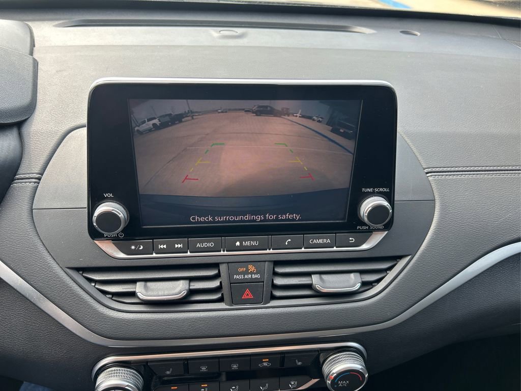 Used 2022 Nissan Altima 2.5 SV w/ SV Premium Package image 22