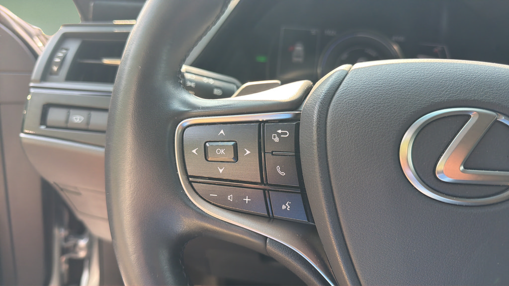 Used 2024 Lexus ES 300h w/ Premium Package FWD image 27