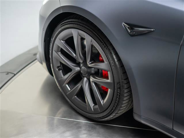 Used 2021 Tesla Model S Plaid image 13