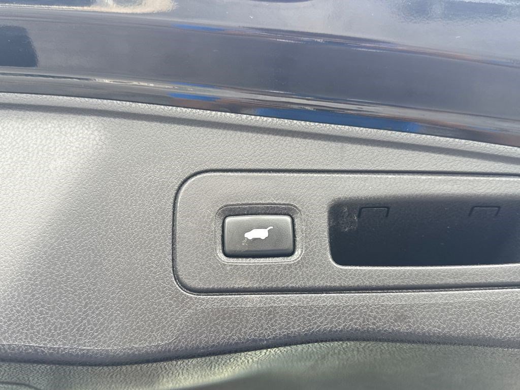 Used 2013 Acura MDX AWD/4WD image 17