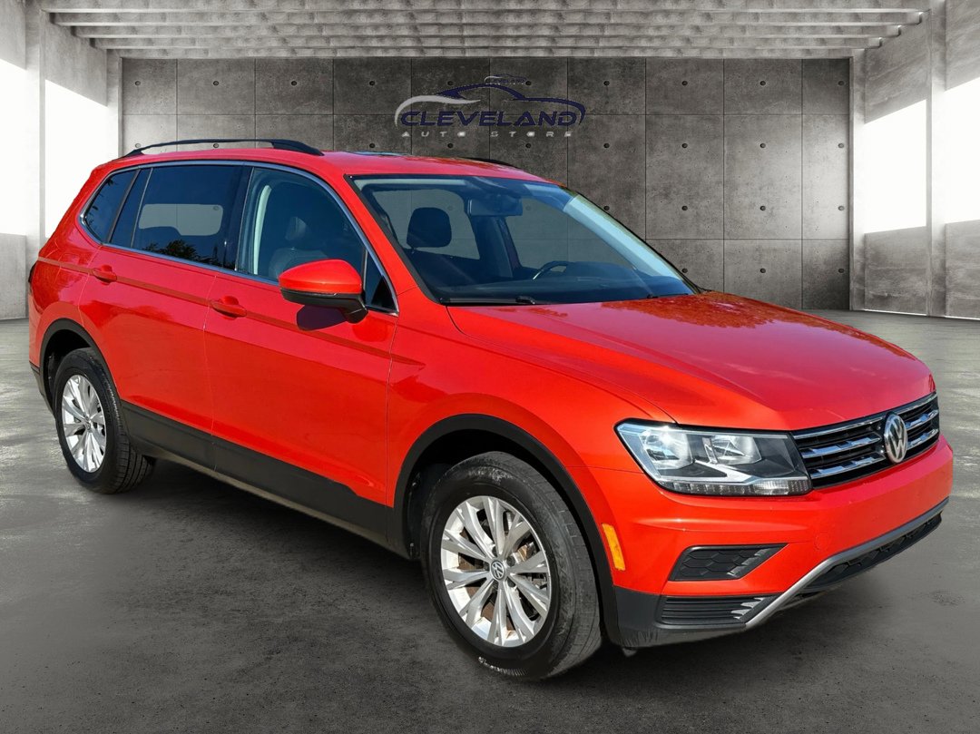 Used 2019 Volkswagen Tiguan SE w/ Panoramic Sunroof Package image 1