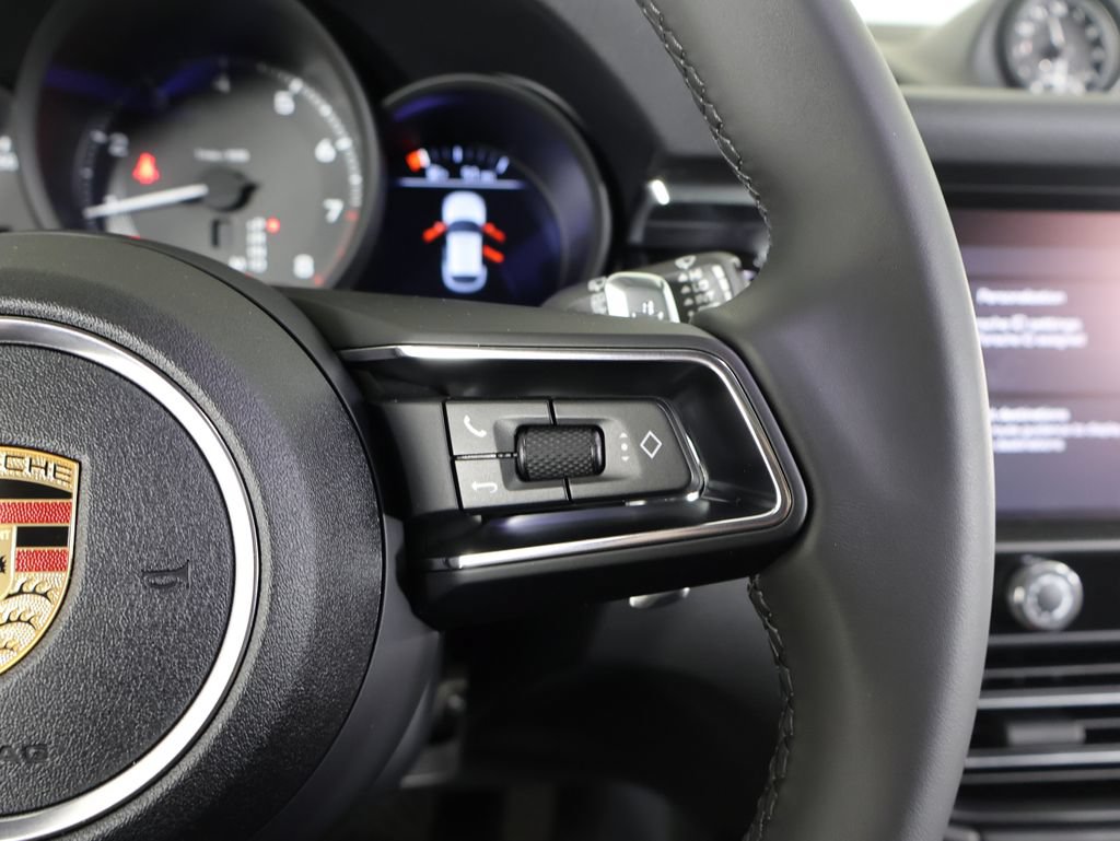 New 2026 Porsche Macan AWD/4WD image 18