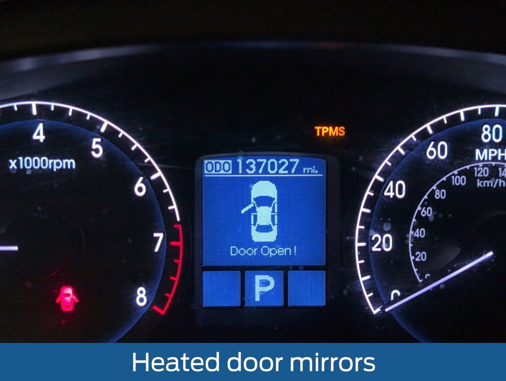 Used 2010 Hyundai Genesis 4.6 image 26