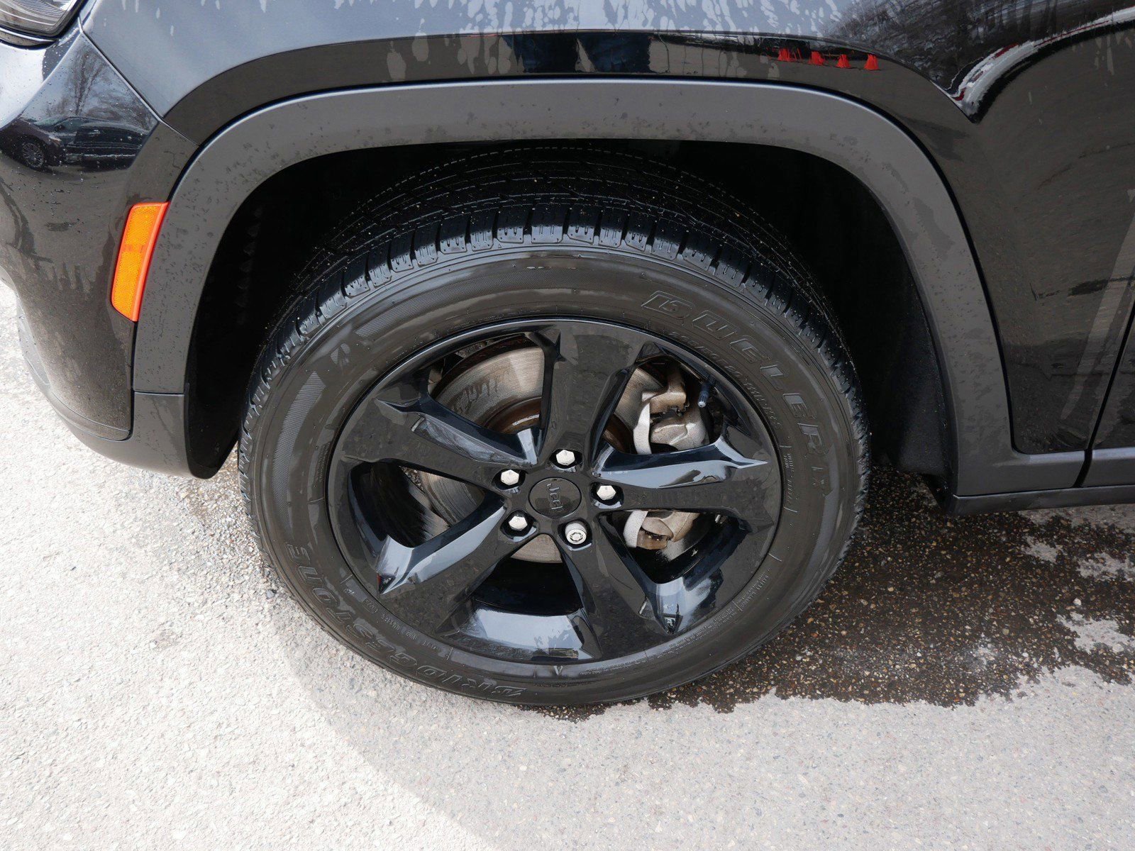 Used 2021 Jeep Grand Cherokee L Laredo image 9