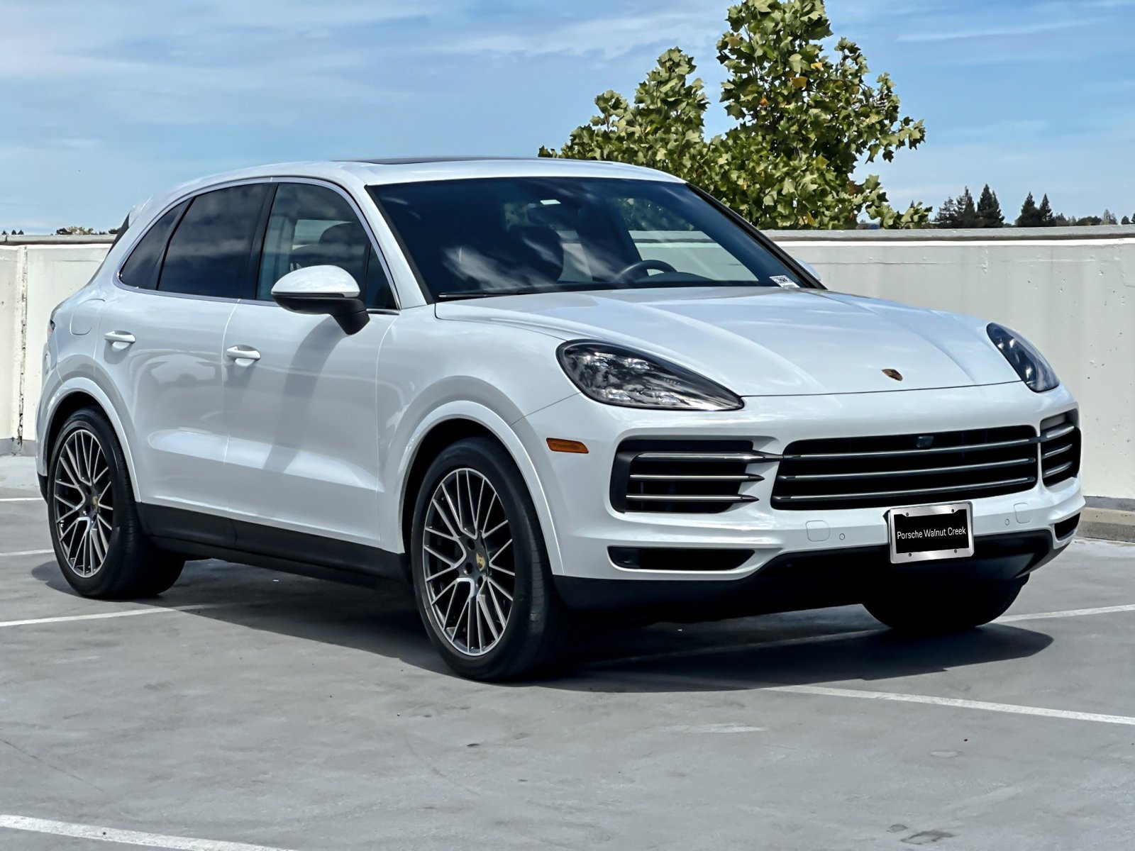 Certified 2022 Porsche Cayenne S AWD/4WD image 11