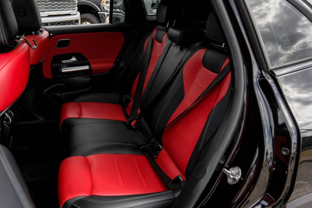 Used 2022 Mercedes-Benz GLA 45 AMG 4MATIC w/ Parking Assistance Package image 46