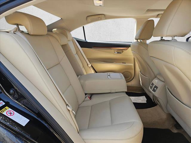 Used 2013 Lexus ES 300h w/ Premium Pkg FWD image 19