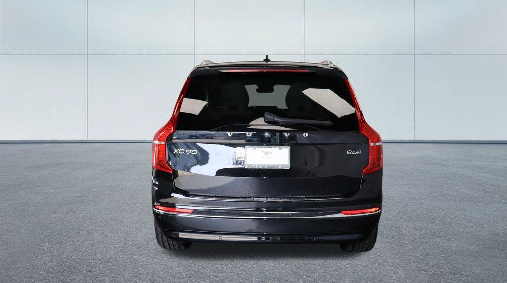 Used 2023 Volvo XC90 B6 Plus w/ Protection Package Premier AWD/4WD image 4