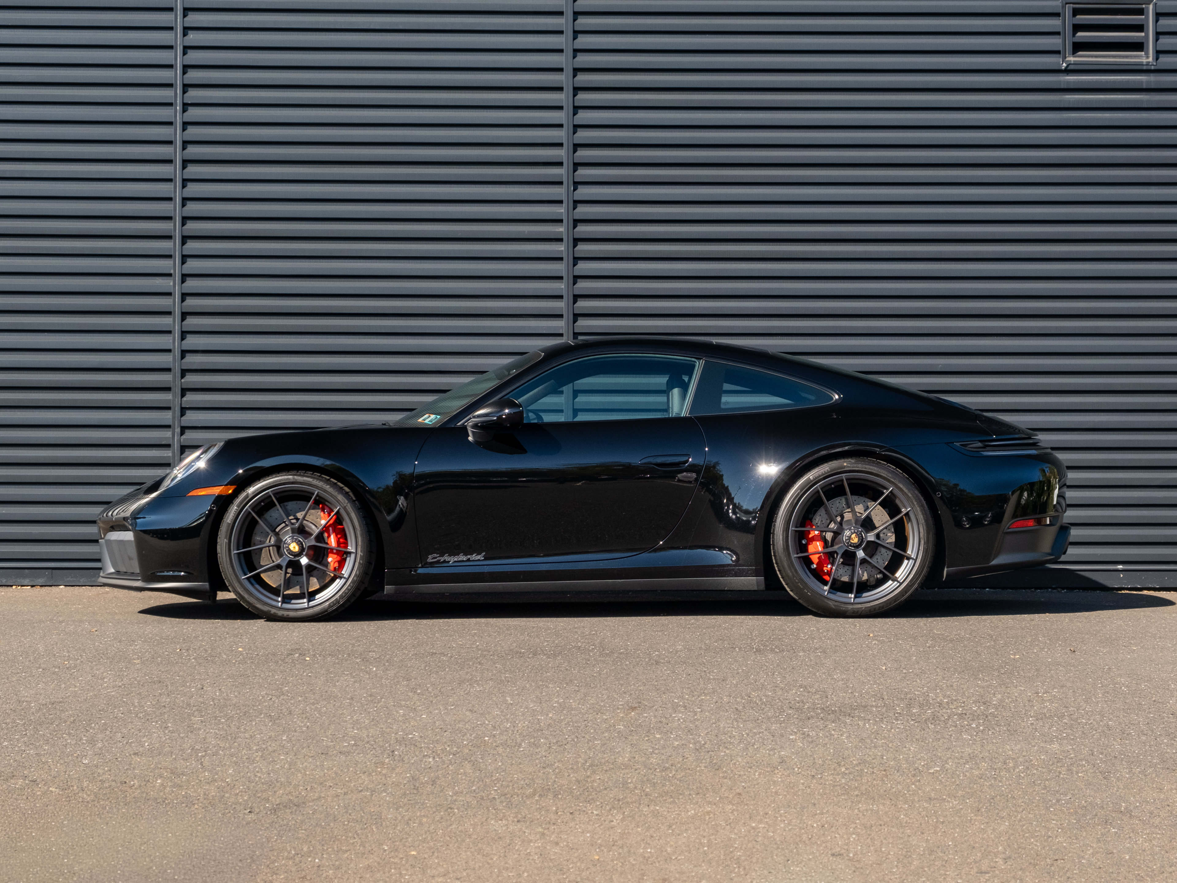 Certified 2026 Porsche 911 Carrera GTS RWD image 2