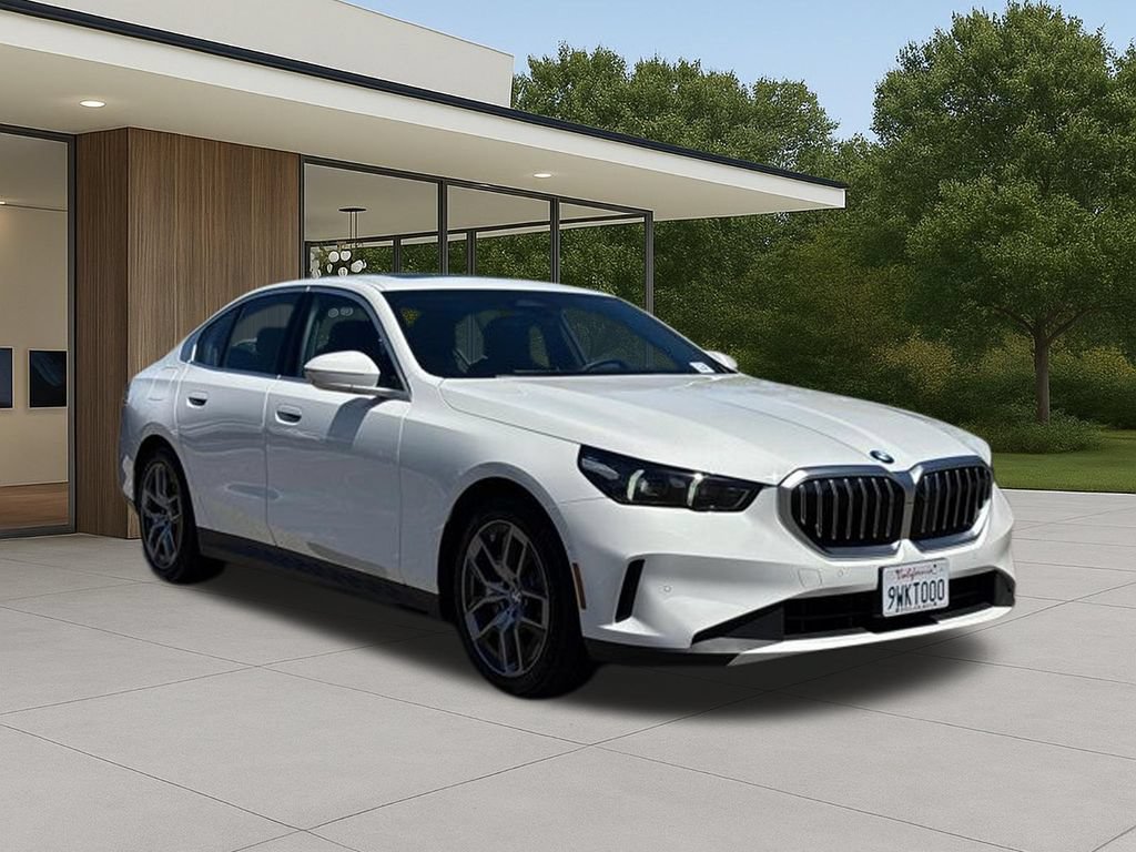 Used 2026 BMW 530i w/ Convenience Package RWD image 6