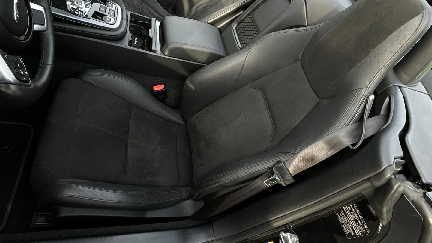 Used 2018 Jaguar F-TYPE Convertible image 33