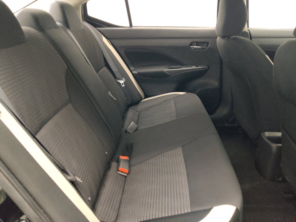 Used 2021 Nissan Versa SV FWD image 19