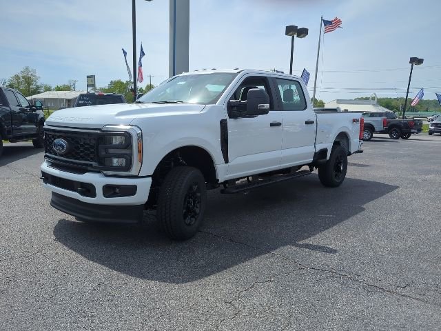 New 2026 Ford F250 4x4 Crew Cab Super Duty image 4