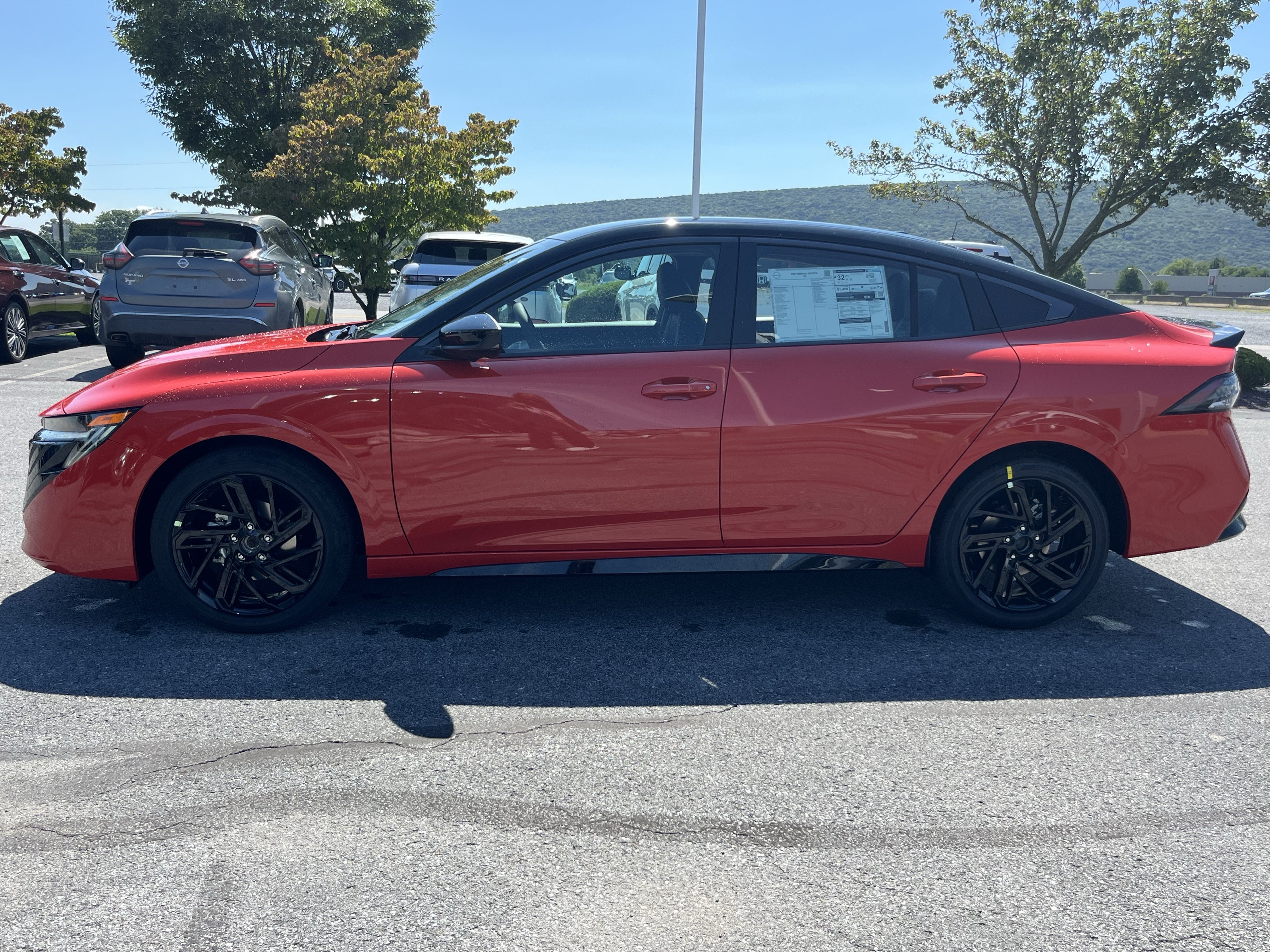 New 2027 Nissan Sentra SR w/ SR Premium Package FWD image 9