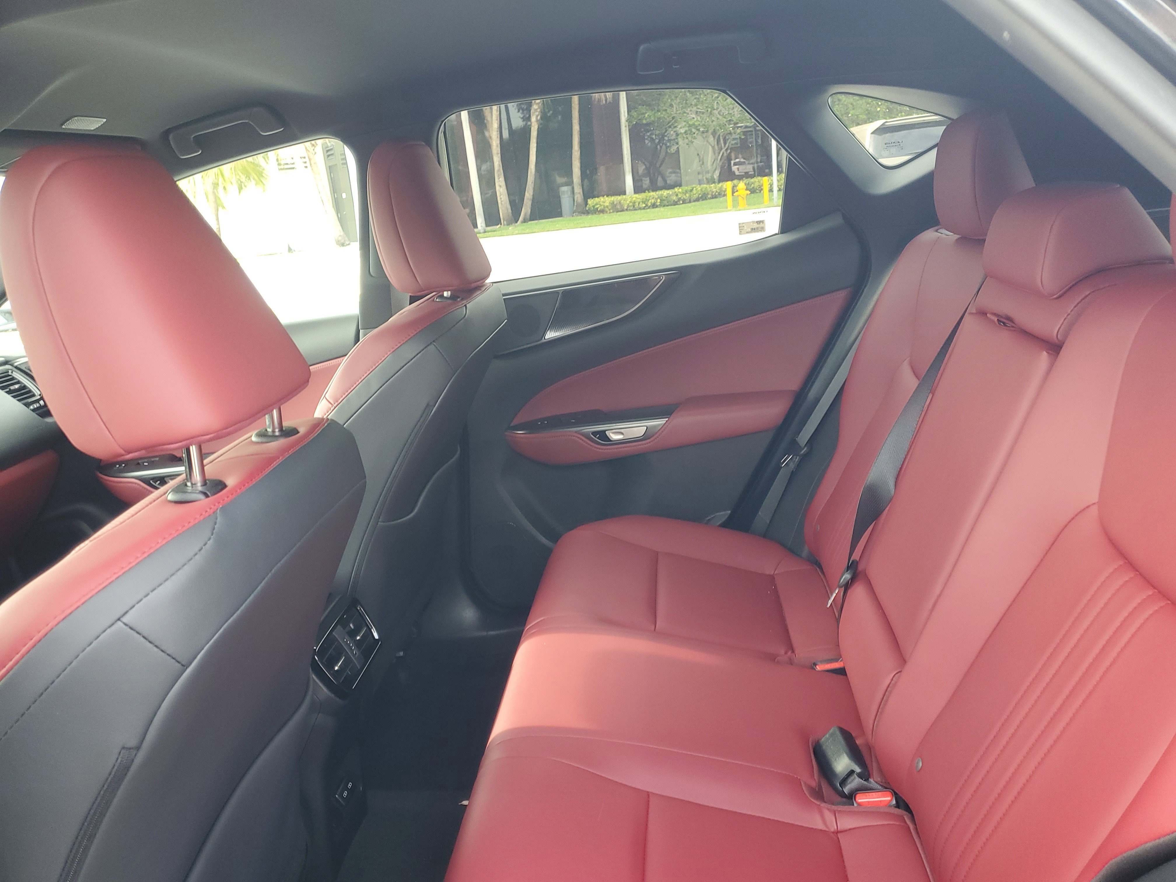 Used 2025 Lexus NX 250 FWD w/ Towing Package (2000 Lbs) image 15