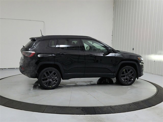 New 2026 Jeep Compass Latitude image 8