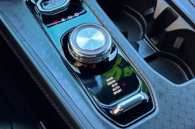 Used 2025 Jeep Wagoneer S Limited image 26