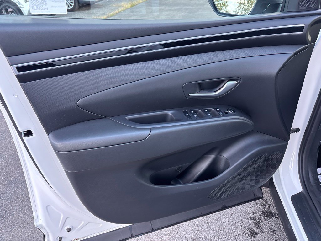 Certified 2024 Hyundai Tucson SEL AWD/4WD image 16