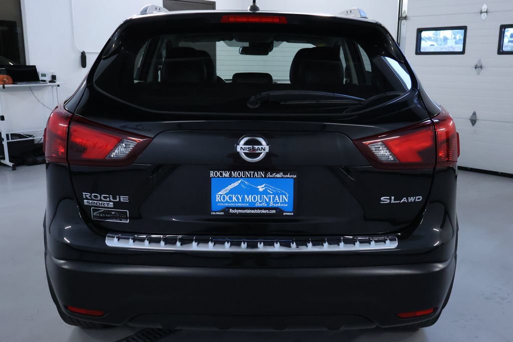 Used 2018 Nissan Rogue Sport SL w/ SL Premium Package AWD/4WD image 6