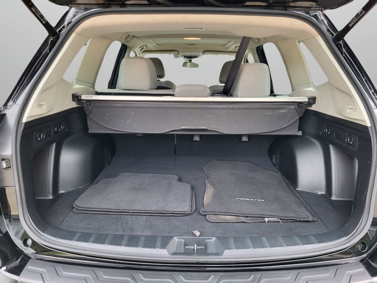 Used 2021 Subaru Forester Premium AWD/4WD image 13