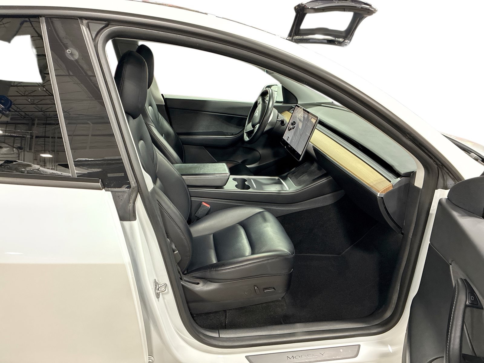 Certified 2021 Tesla Model Y Performance AWD/4WD image 13