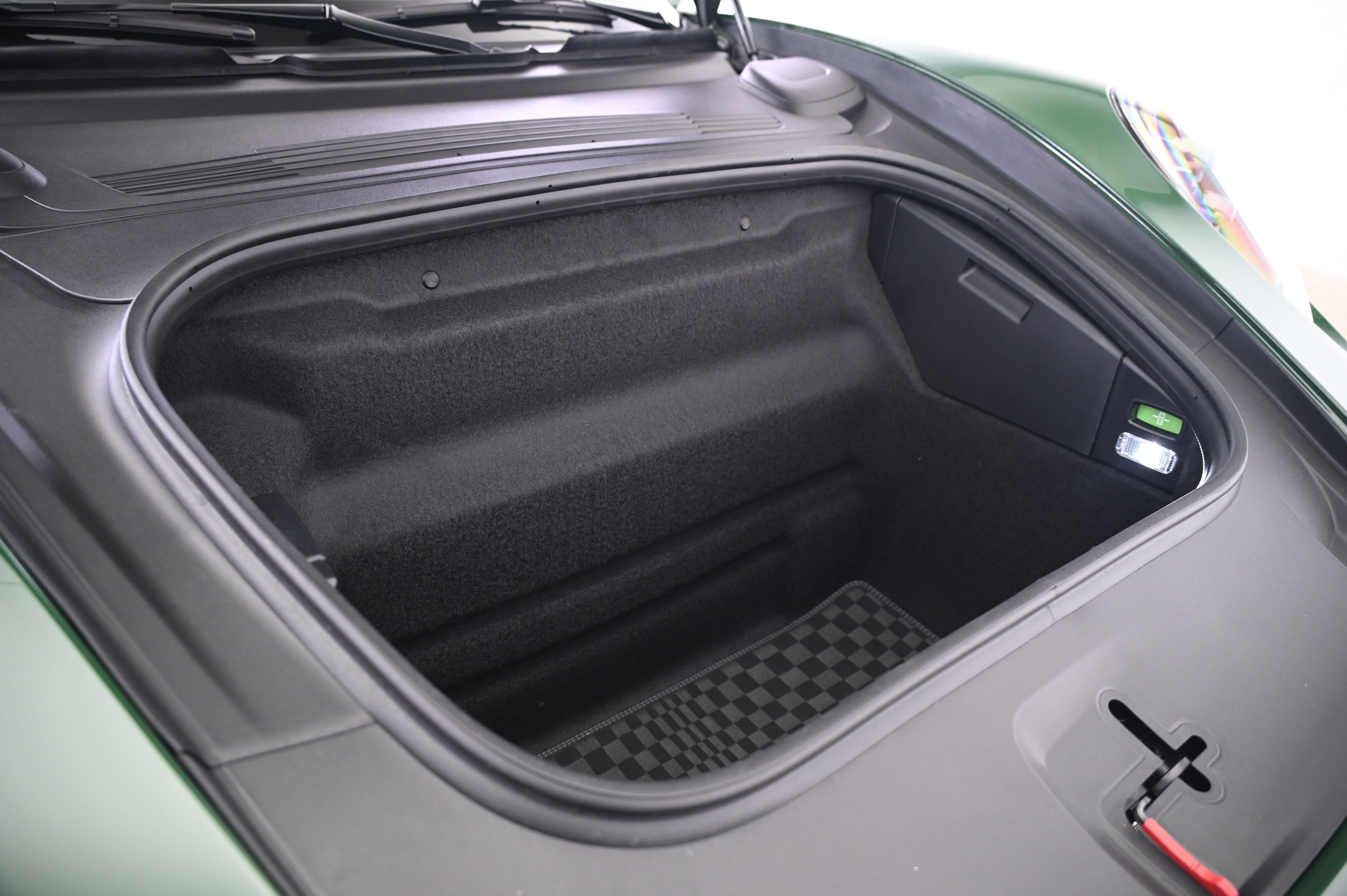 Certified 2026 Porsche 911 GTS image 21