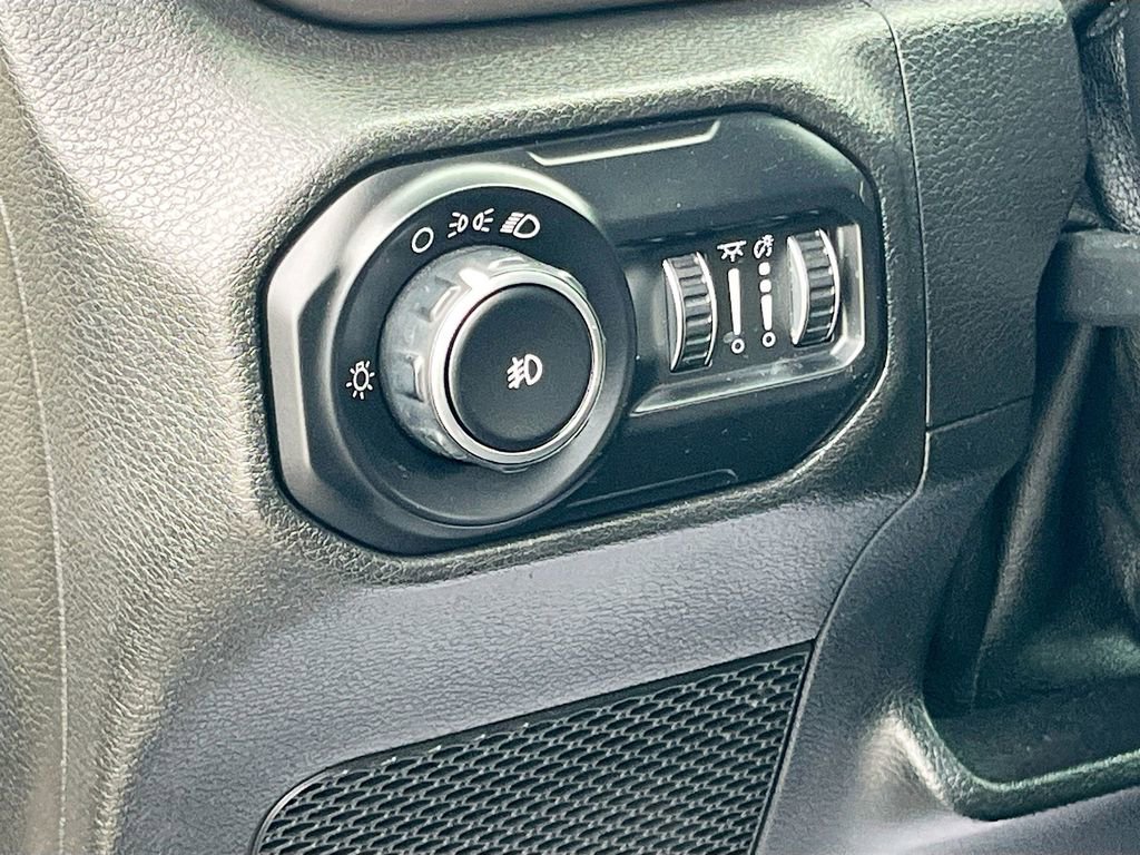 Used 2018 Jeep Wrangler Unlimited Sport image 10