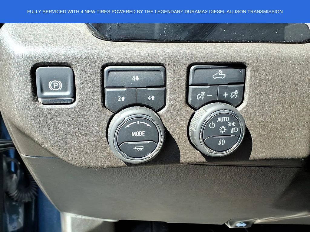 Used 2025 Chevrolet Silverado 2500 LT w/ Convenience Package image 20