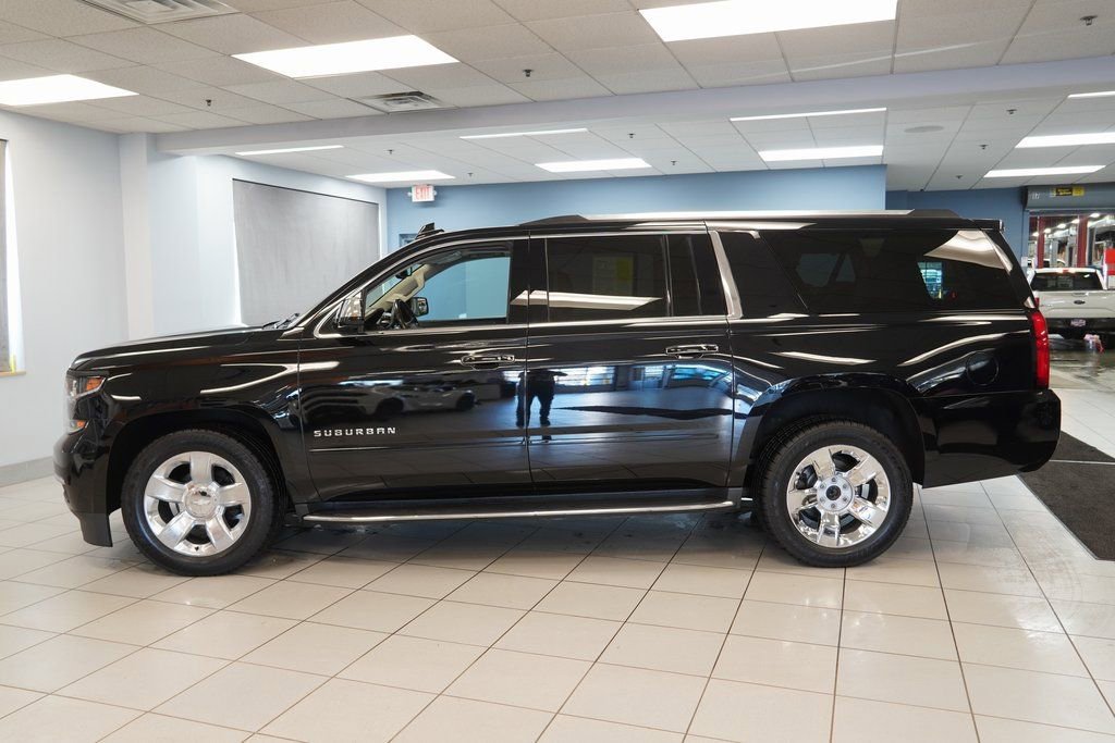 Used 2020 Chevrolet Suburban Premier image 2