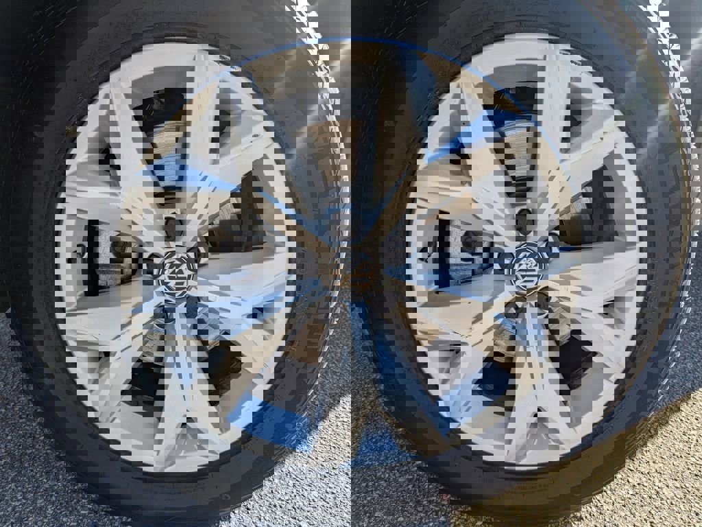 Used 2019 Volkswagen Atlas S image 29