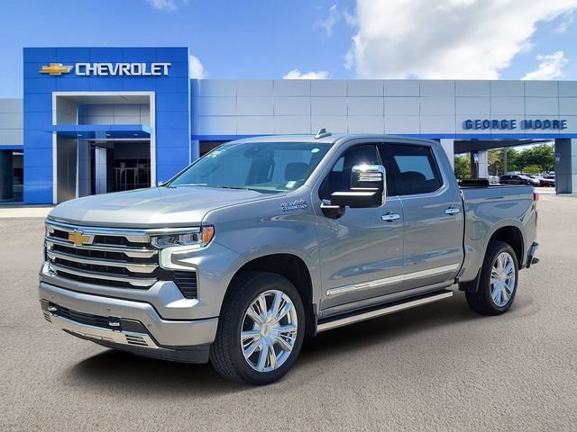 Certified 2025 Chevrolet Silverado 1500 High Country w/ High Country Premium Package AWD/4WD image 2