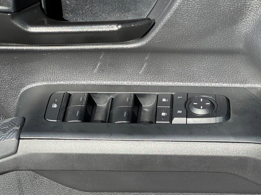 Certified 2025 Toyota Tacoma SR5 image 24