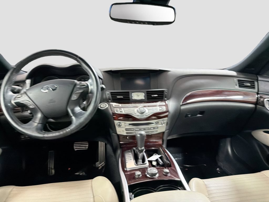 Used 2016 INFINITI Q70 3.7 w/ Technology Package AWD/4WD image 25