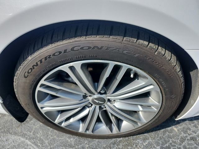 Used 2018 Genesis G80 3.8 w/ Option Group 02 image 9