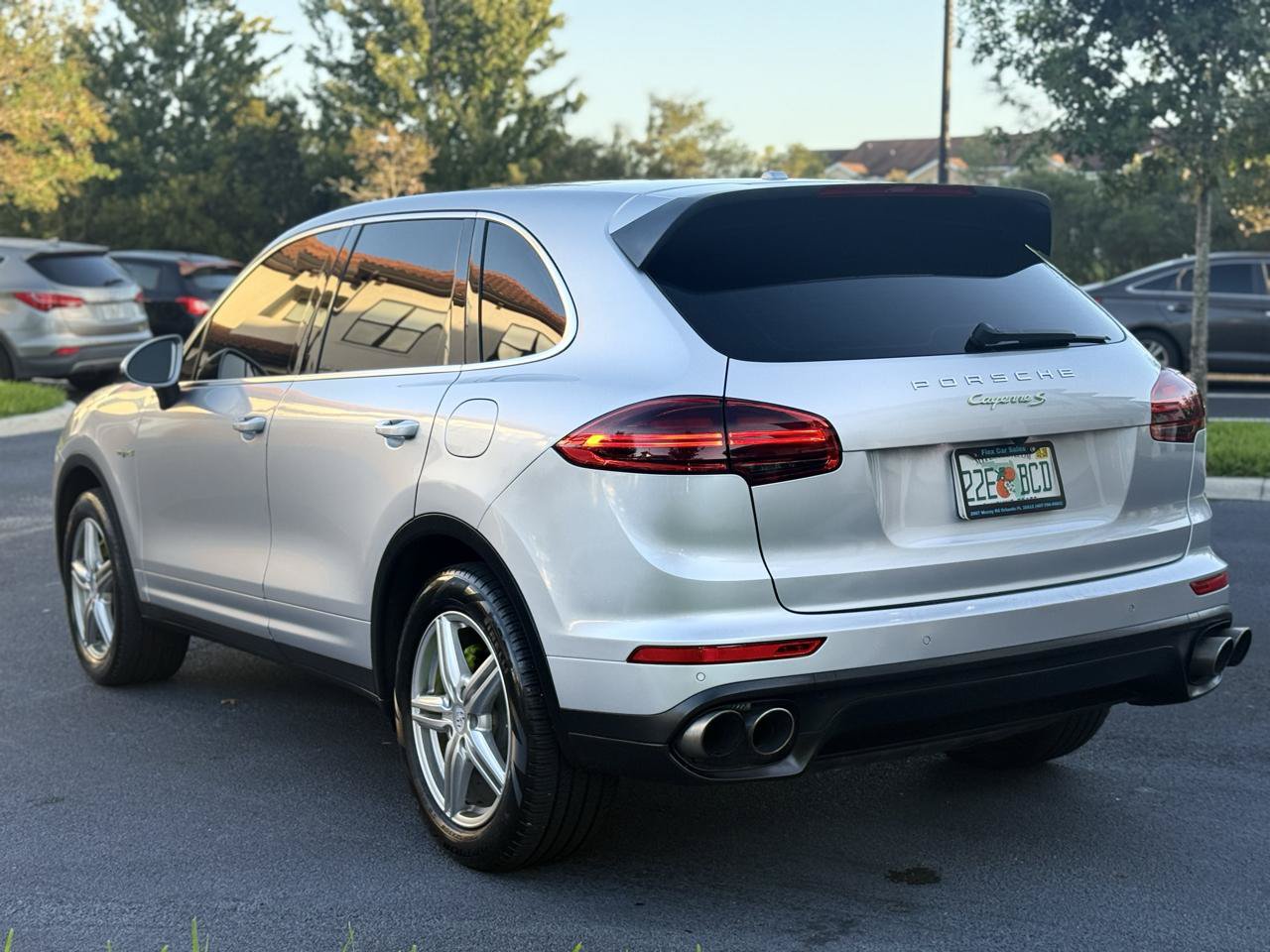 Used 2016 Porsche Cayenne S AWD/4WD image 35