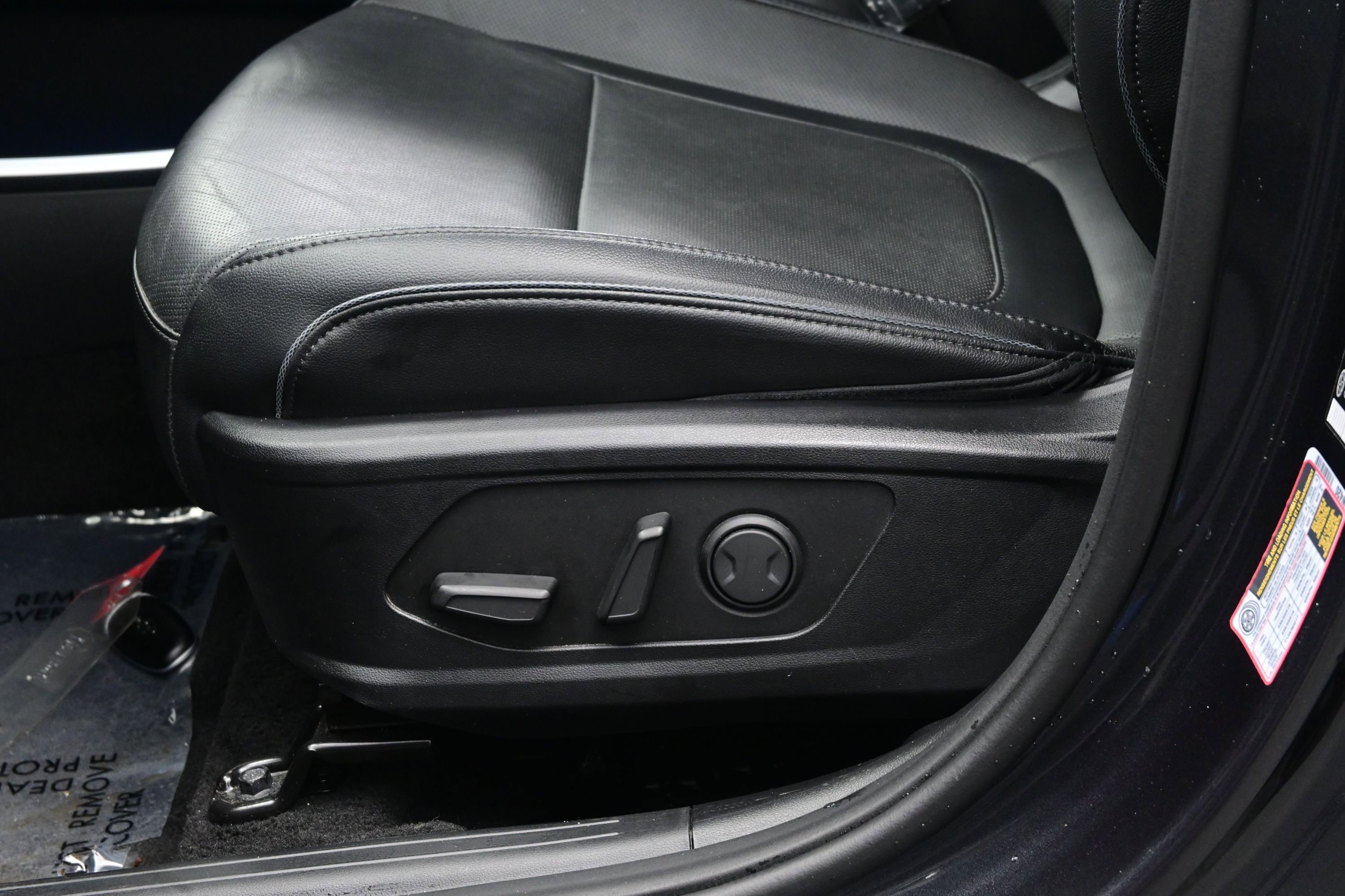 Certified 2024 Hyundai Tucson Limited AWD/4WD image 11