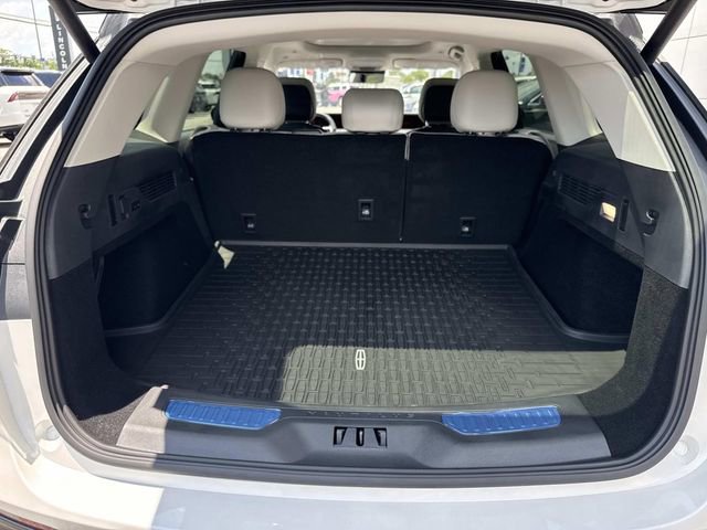 New 2026 Lincoln Nautilus Reserve AWD/4WD image 11