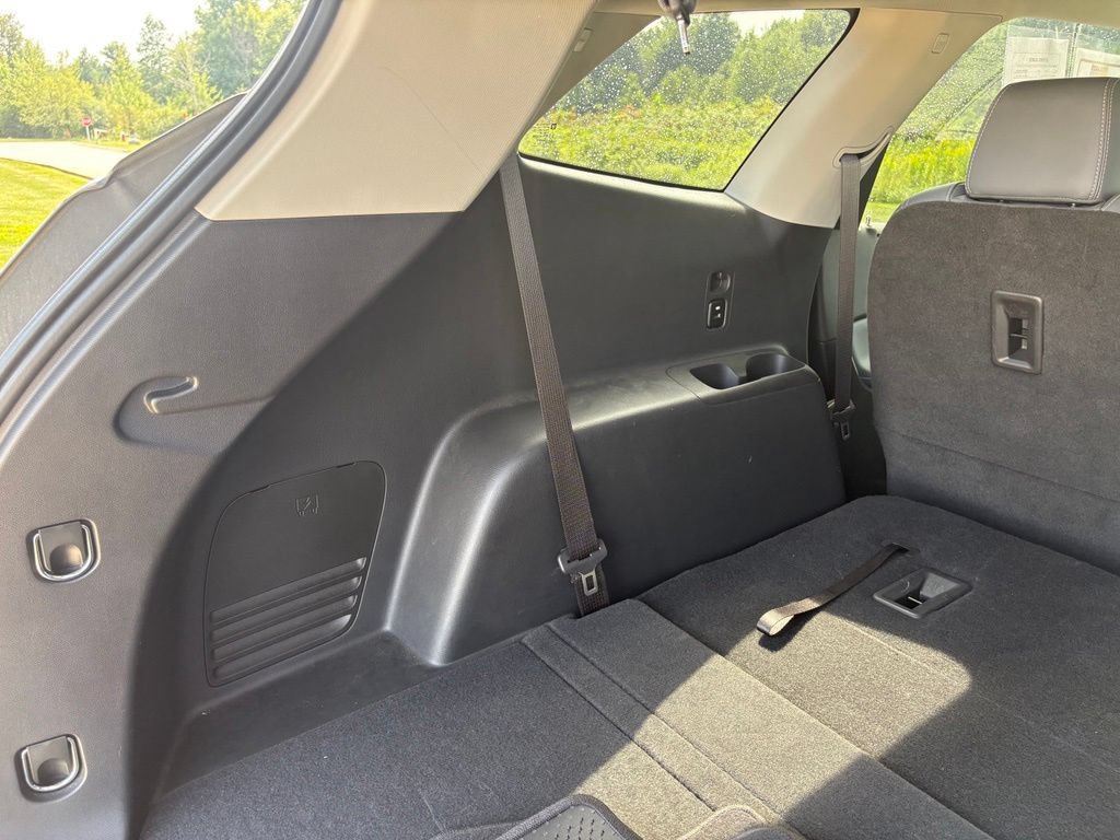 Used 2021 Buick Enclave Essence FWD image 44