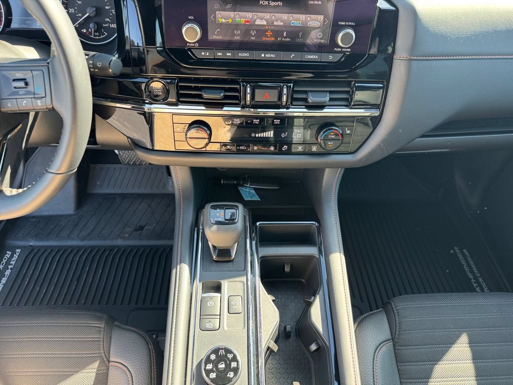 Used 2025 Nissan Pathfinder Rock Creek AWD/4WD image 10