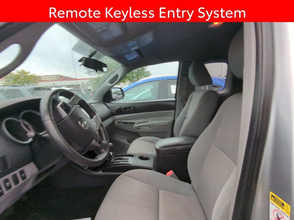 Used 2014 Toyota Tacoma 4x4 Access Cab w/ Convenience Package image 6